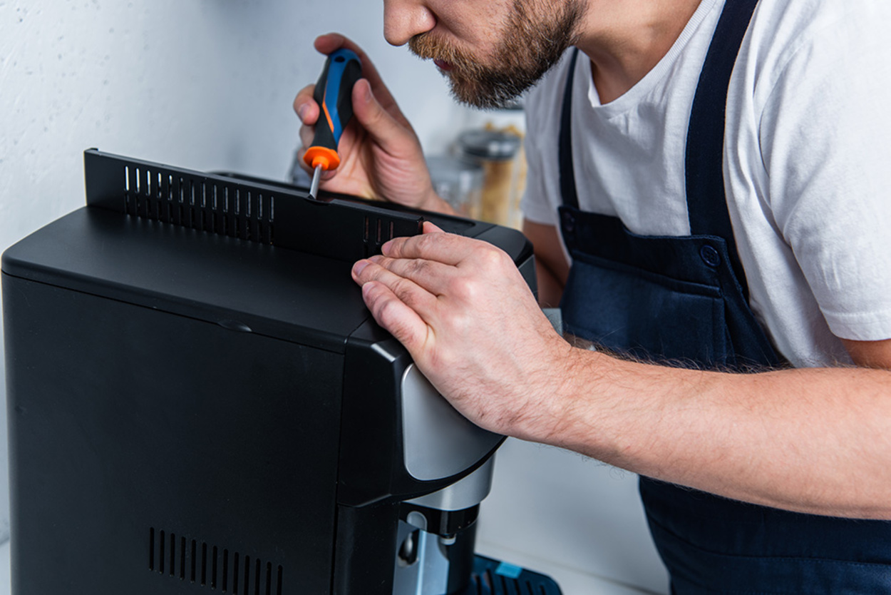 Kaffeevollautomaten-Service bei Muster Elektro in Musterstadt